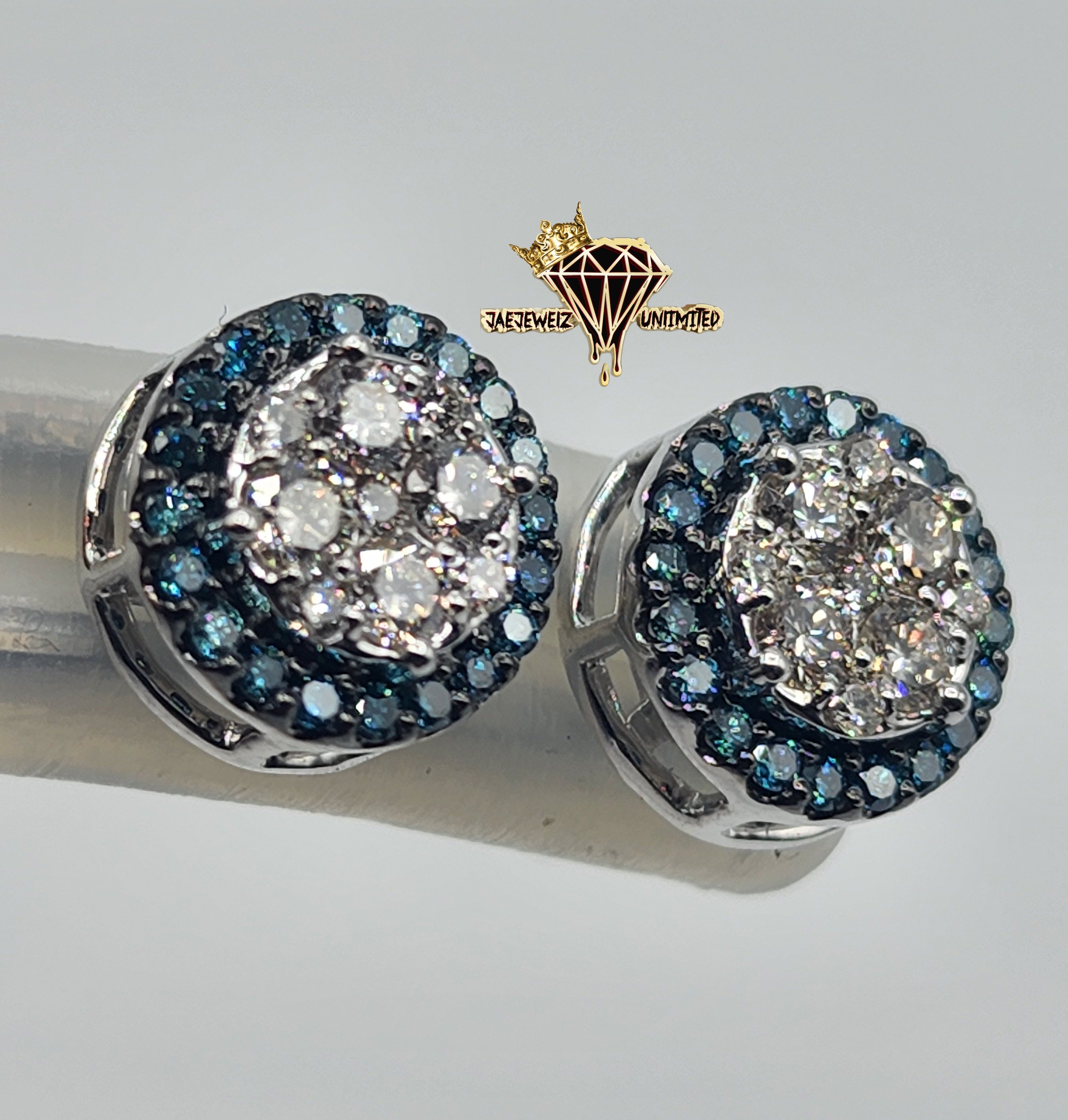 10k White Gold(VS) Blue/White Diamond Super Flowers W/ Halo