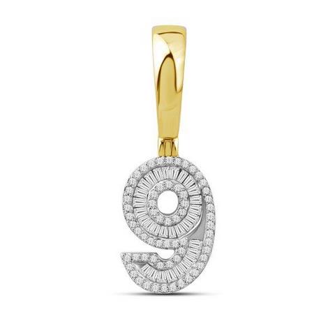 10K 0.43CT D-BAGUETTE INITIAL "NO.9"